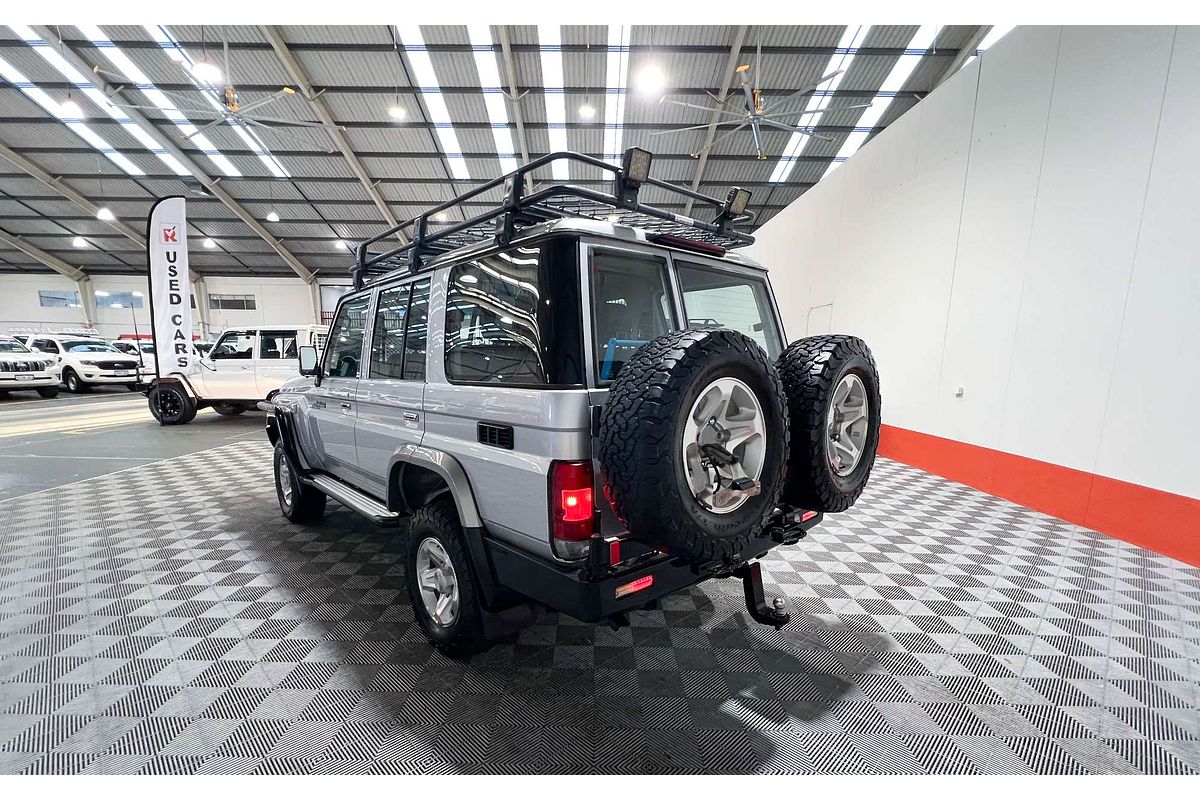 2019 Toyota Landcruiser GXL VDJ76R