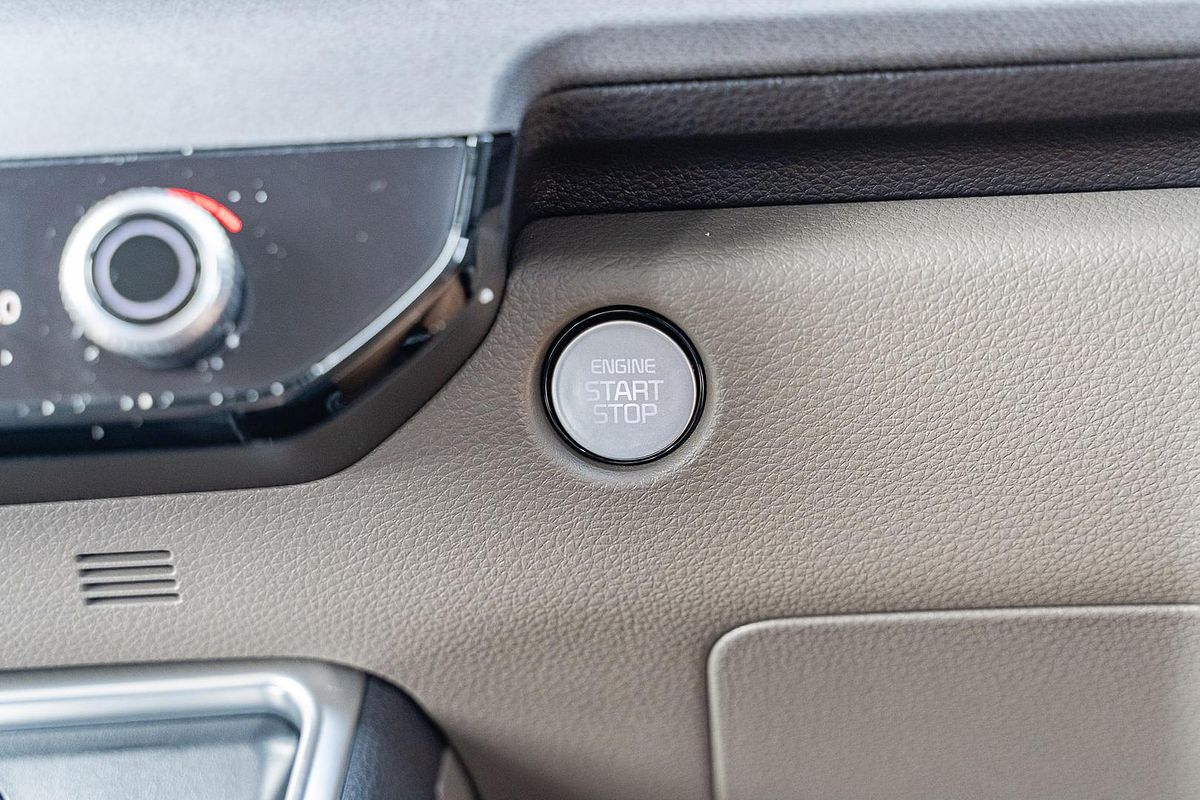 2025 Kia Carnival Sport KA4 PE