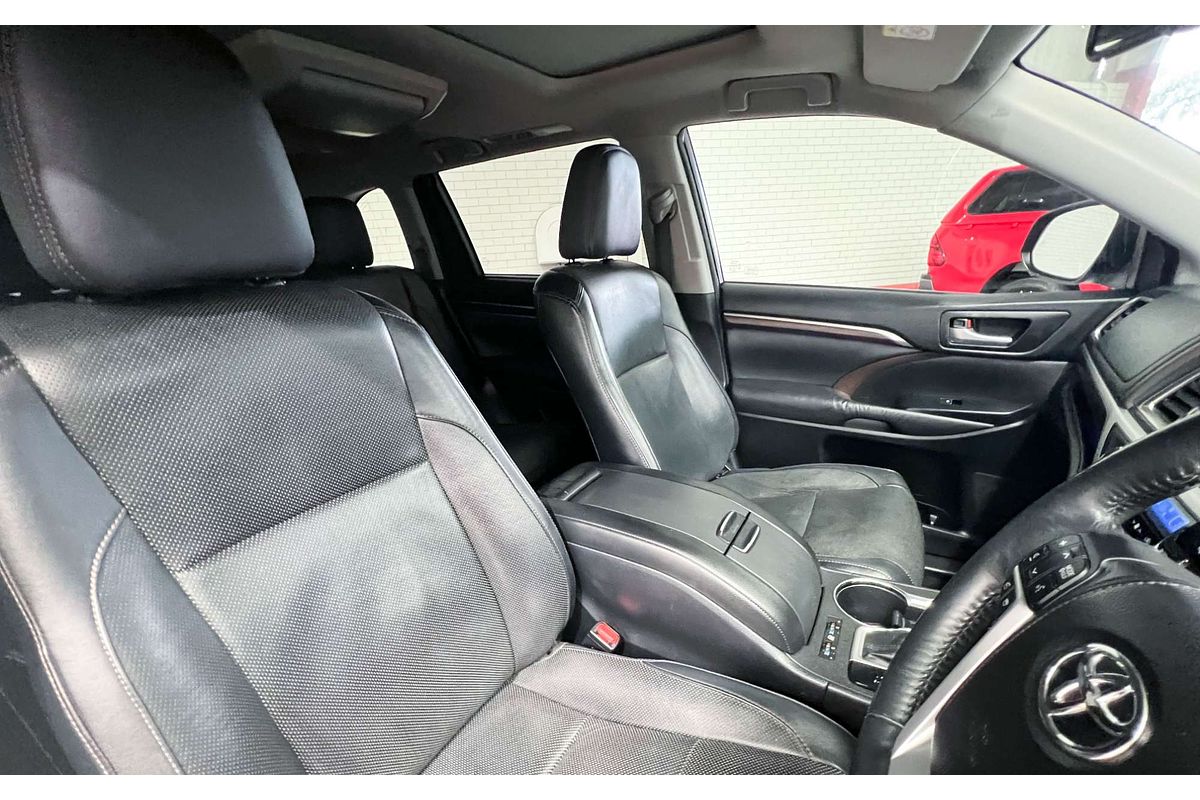 2014 Toyota Kluger Grande GSU55R