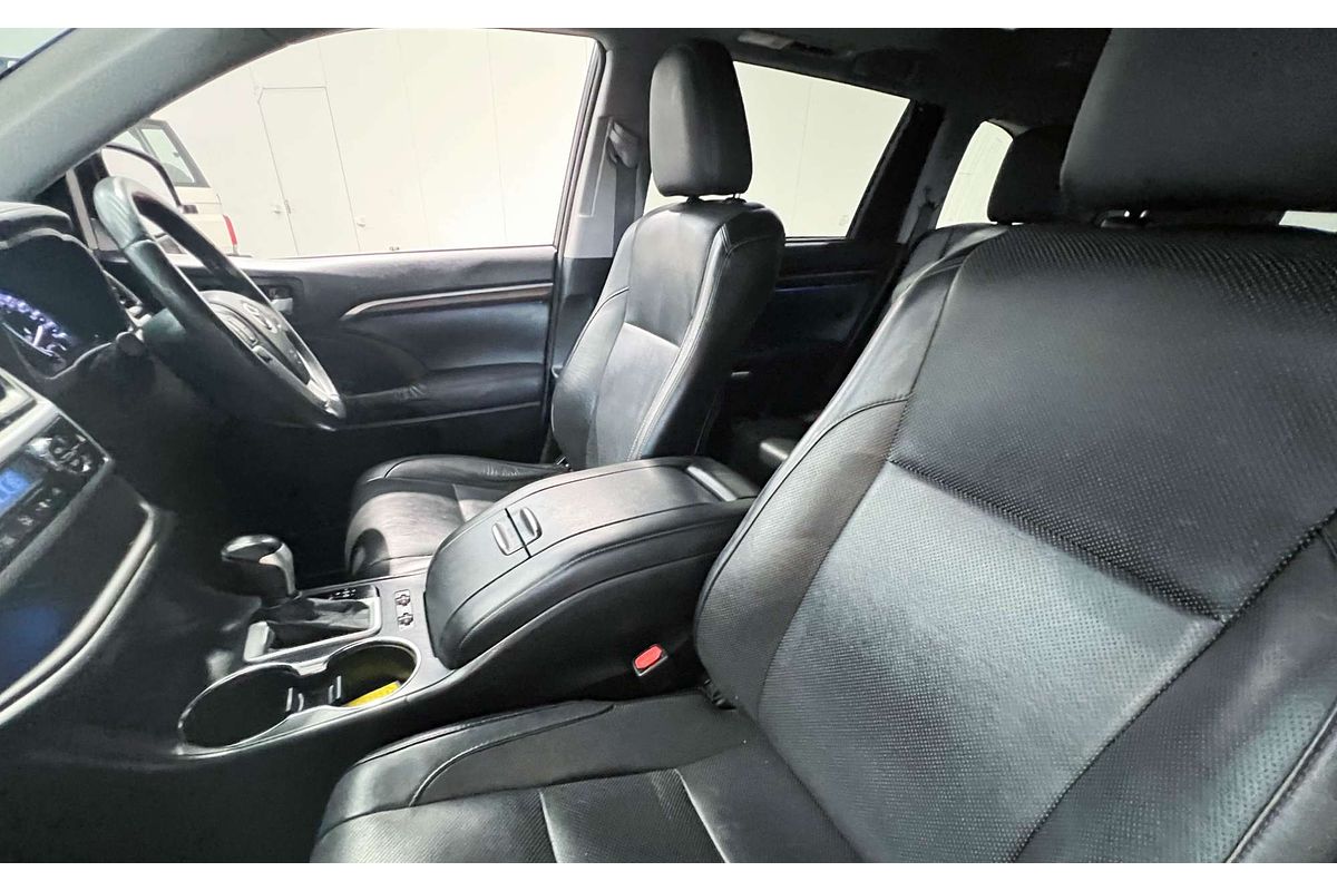 2014 Toyota Kluger Grande GSU55R