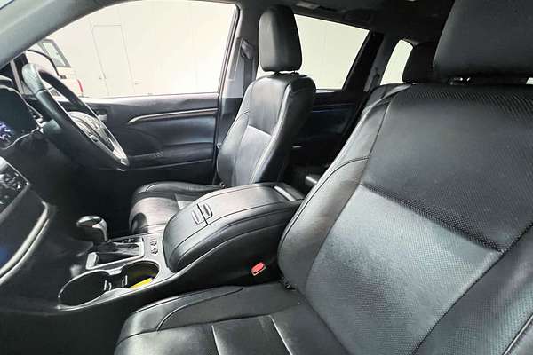 2014 Toyota Kluger Grande GSU55R