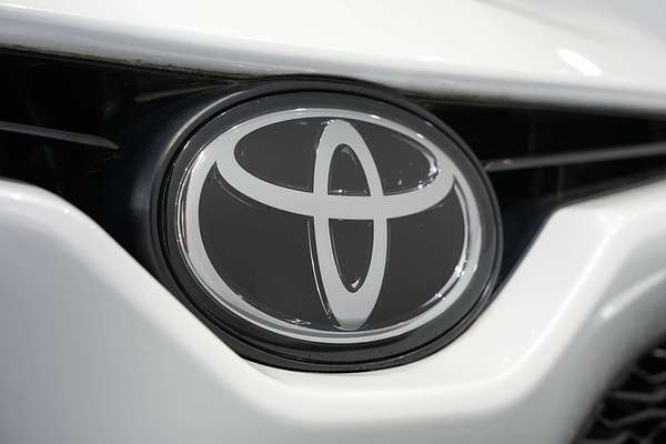 2020 Toyota Camry Ascent Sport ASV70R
