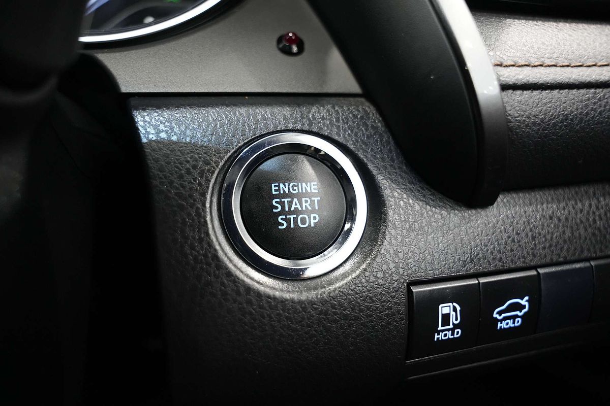 2020 Toyota Camry Ascent Sport ASV70R
