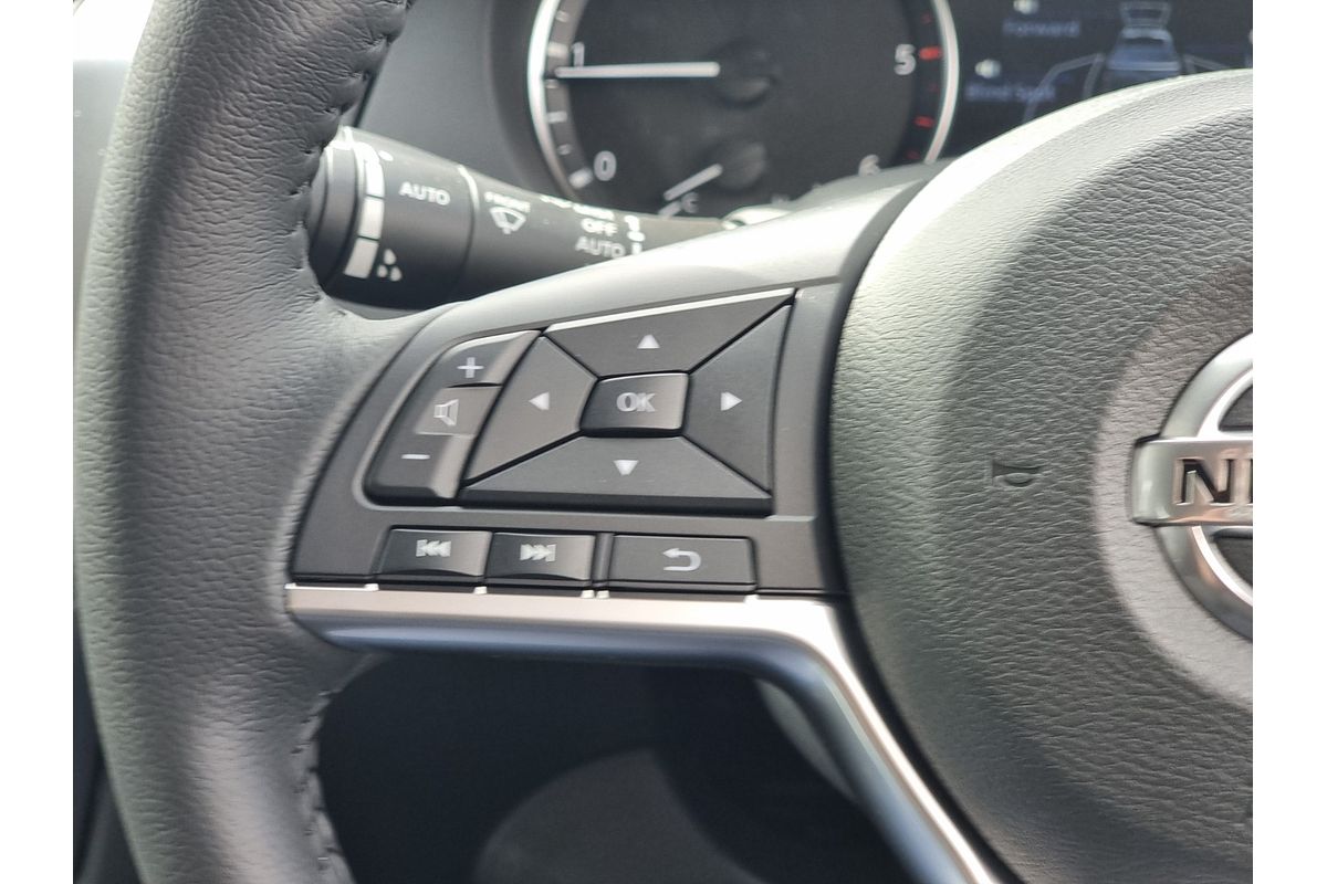 2025 Nissan Navara ST D23 4X4