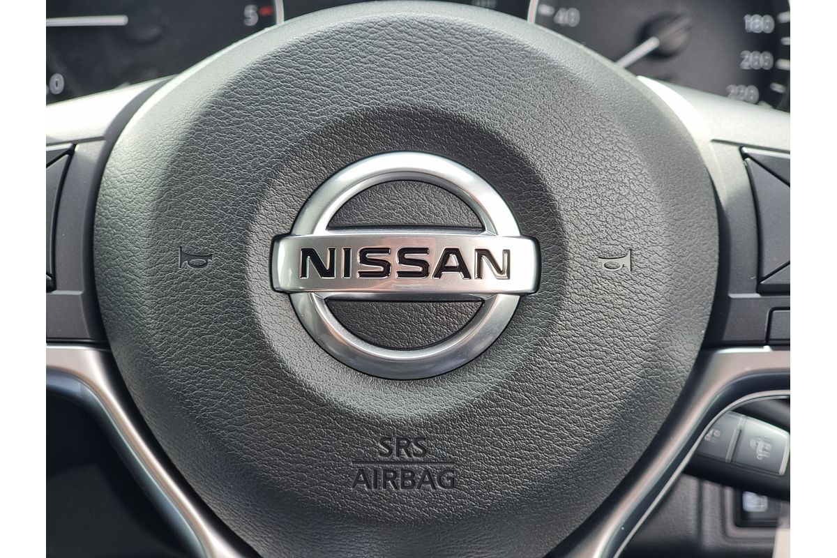 2025 Nissan Navara ST D23 4X4