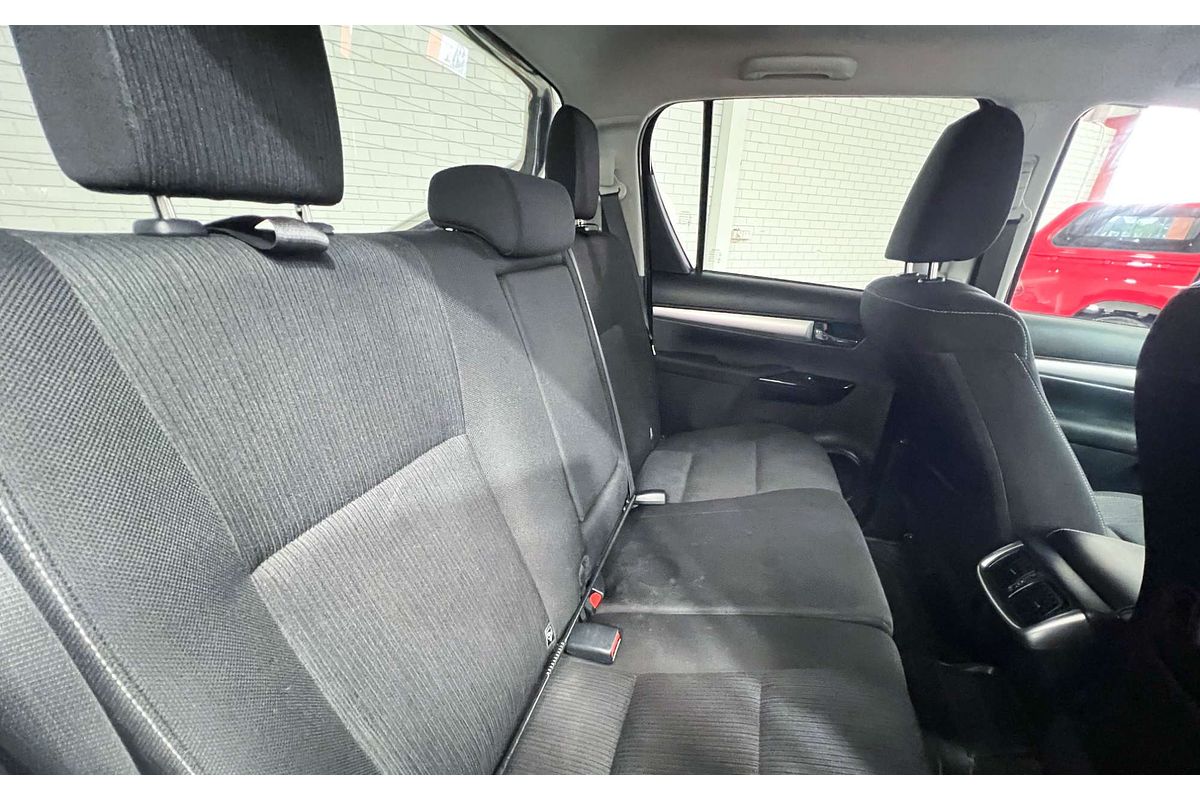 2021 Toyota Hilux SR5 GUN126R 4X4