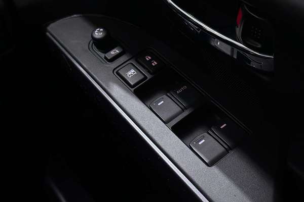 2024 Suzuki S-Cross  JYB