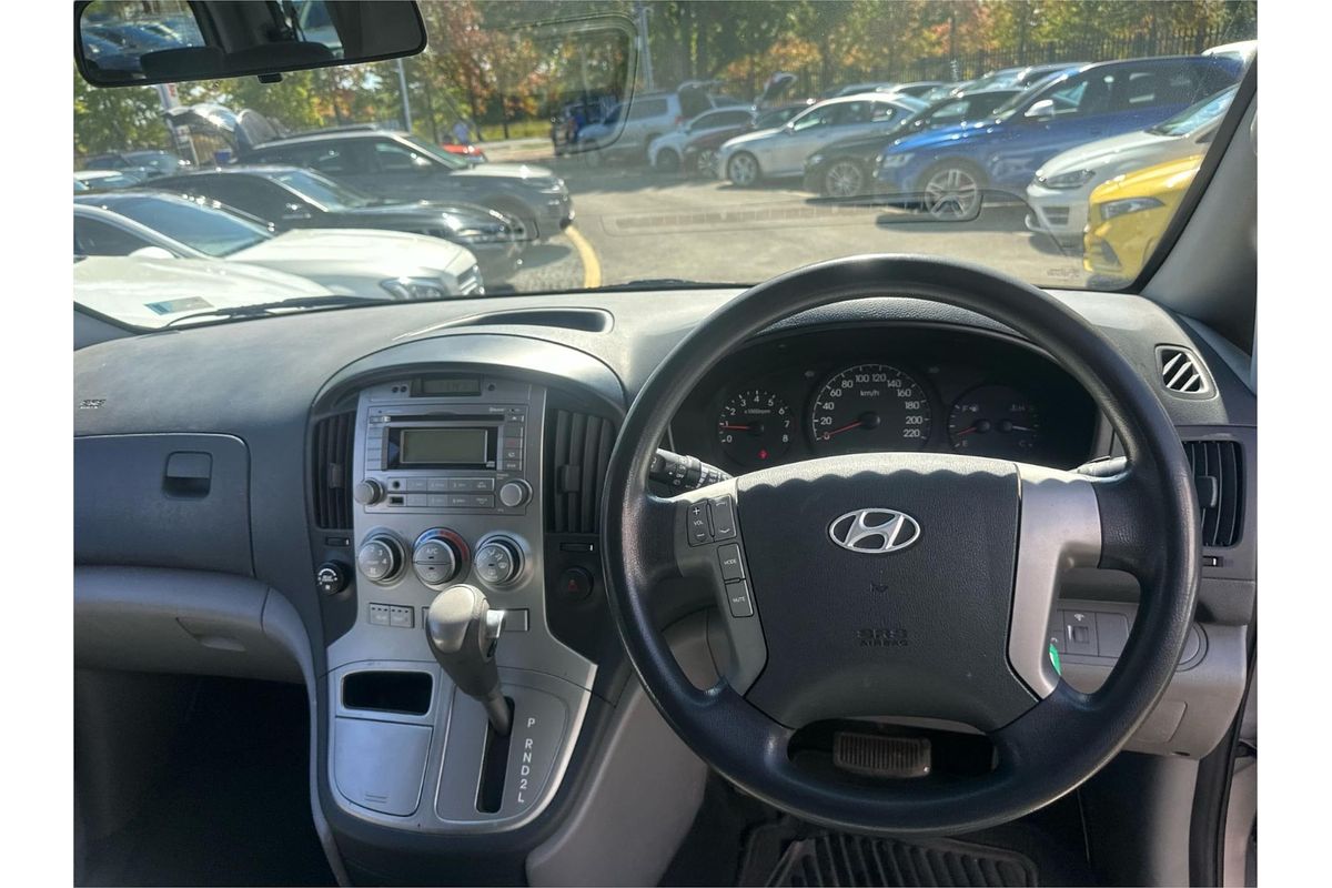 2014 Hyundai iMax TQ-W
