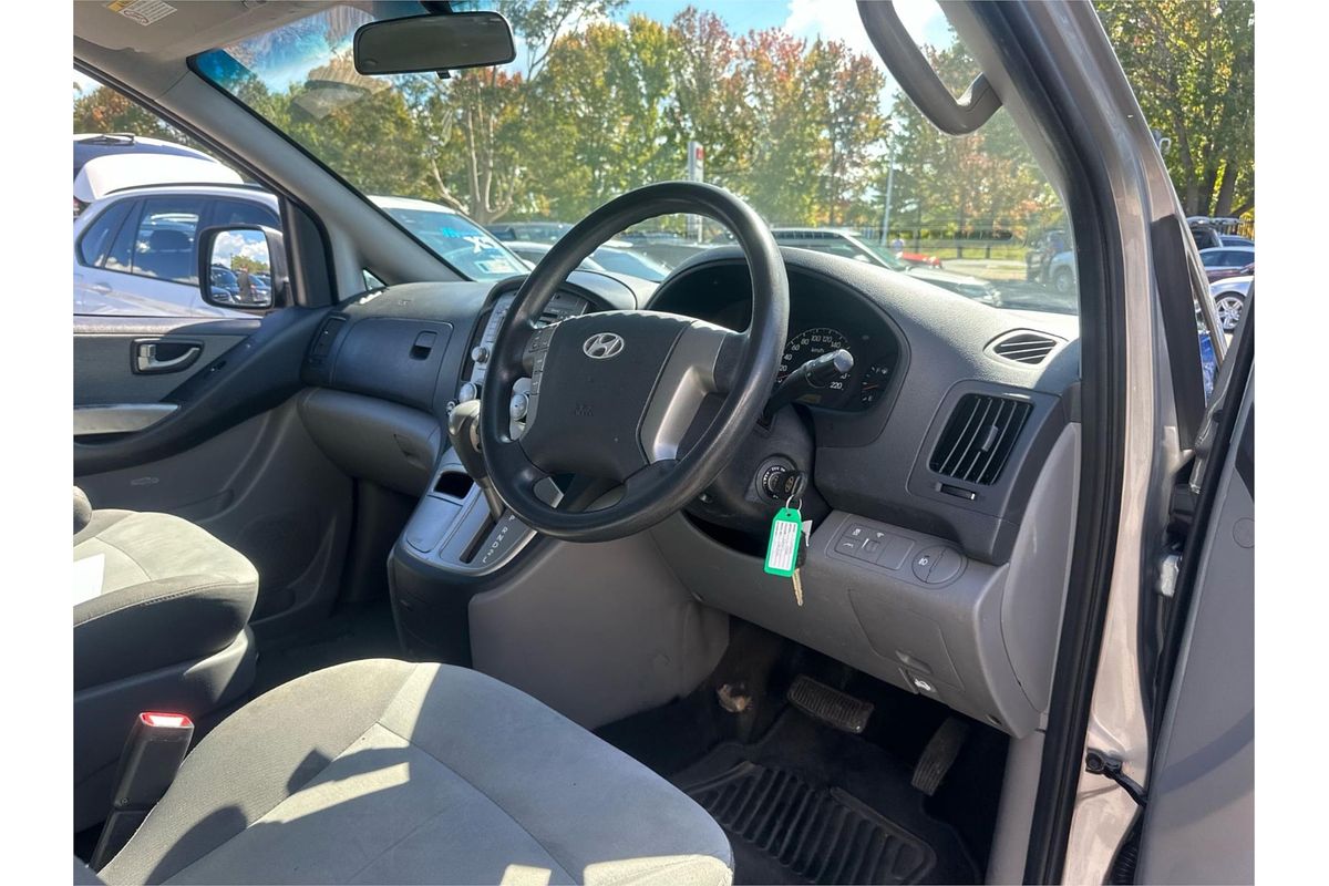 2014 Hyundai iMax TQ-W