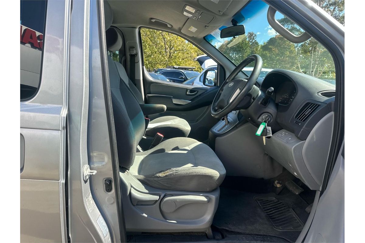 2014 Hyundai iMax TQ-W