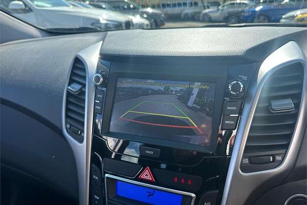 2014 Hyundai iMax TQ-W