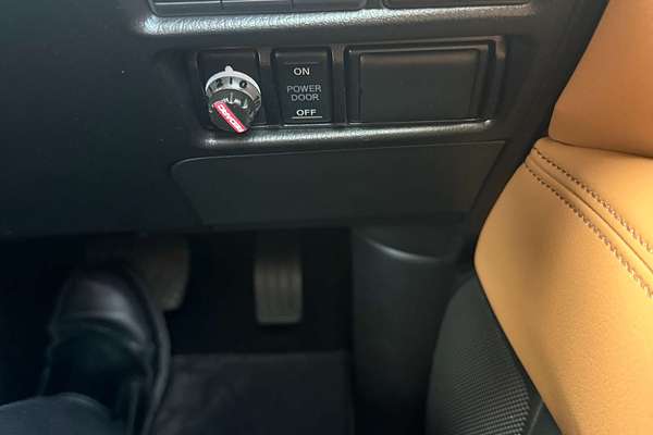 2023 Nissan Patrol Ti-L Y62