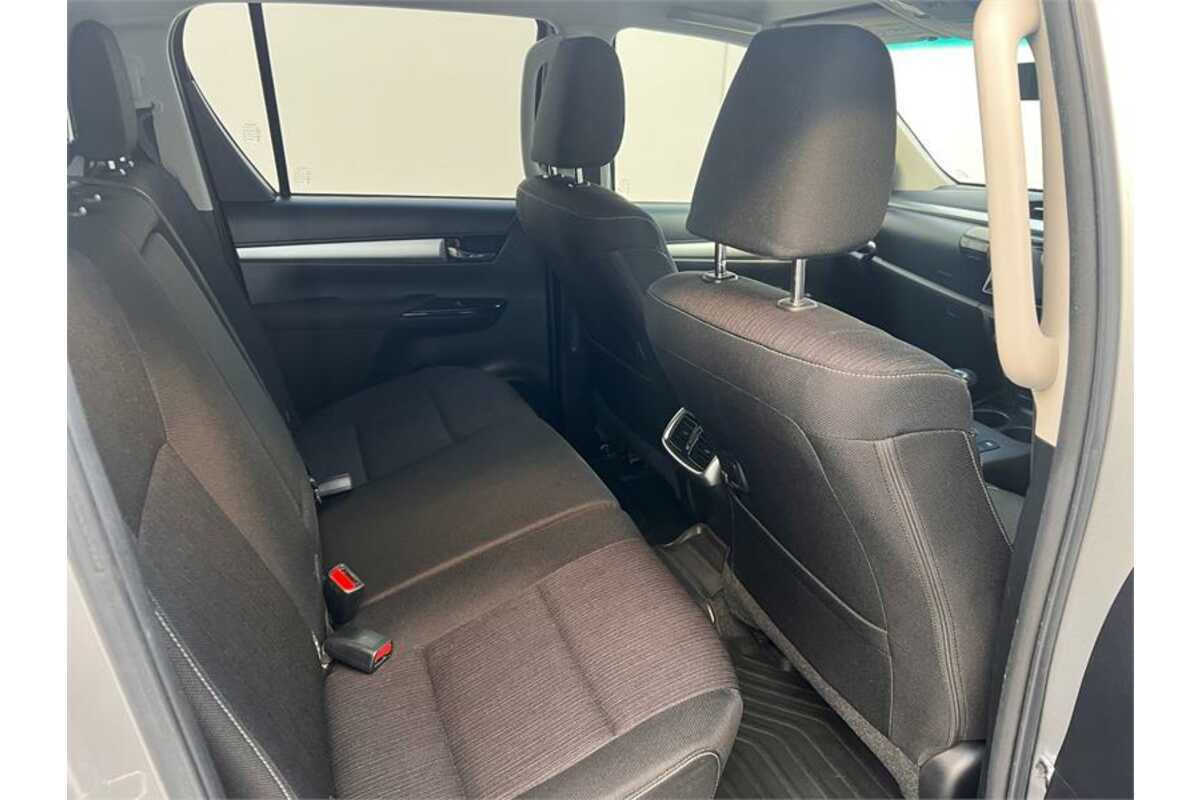 2018 Toyota HILUX SR5 (4x4) GUN126R MY19 4X4