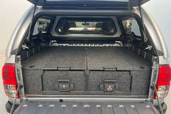 2018 Toyota HILUX SR5 (4x4) GUN126R MY19 4X4