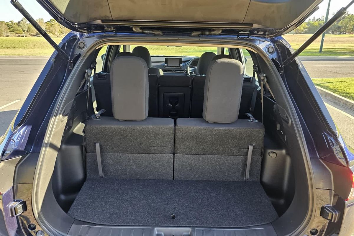2024 Mitsubishi Outlander ES ZM
