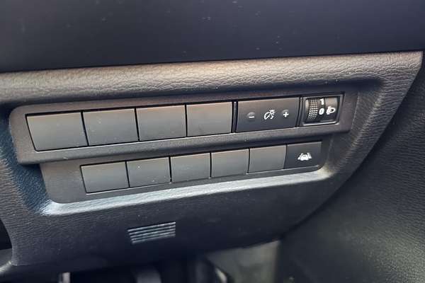 2024 Mitsubishi Outlander ES ZM