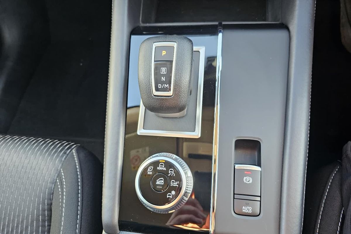 2024 Mitsubishi Outlander ES ZM