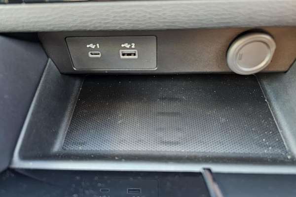 2024 Mitsubishi Outlander ES ZM