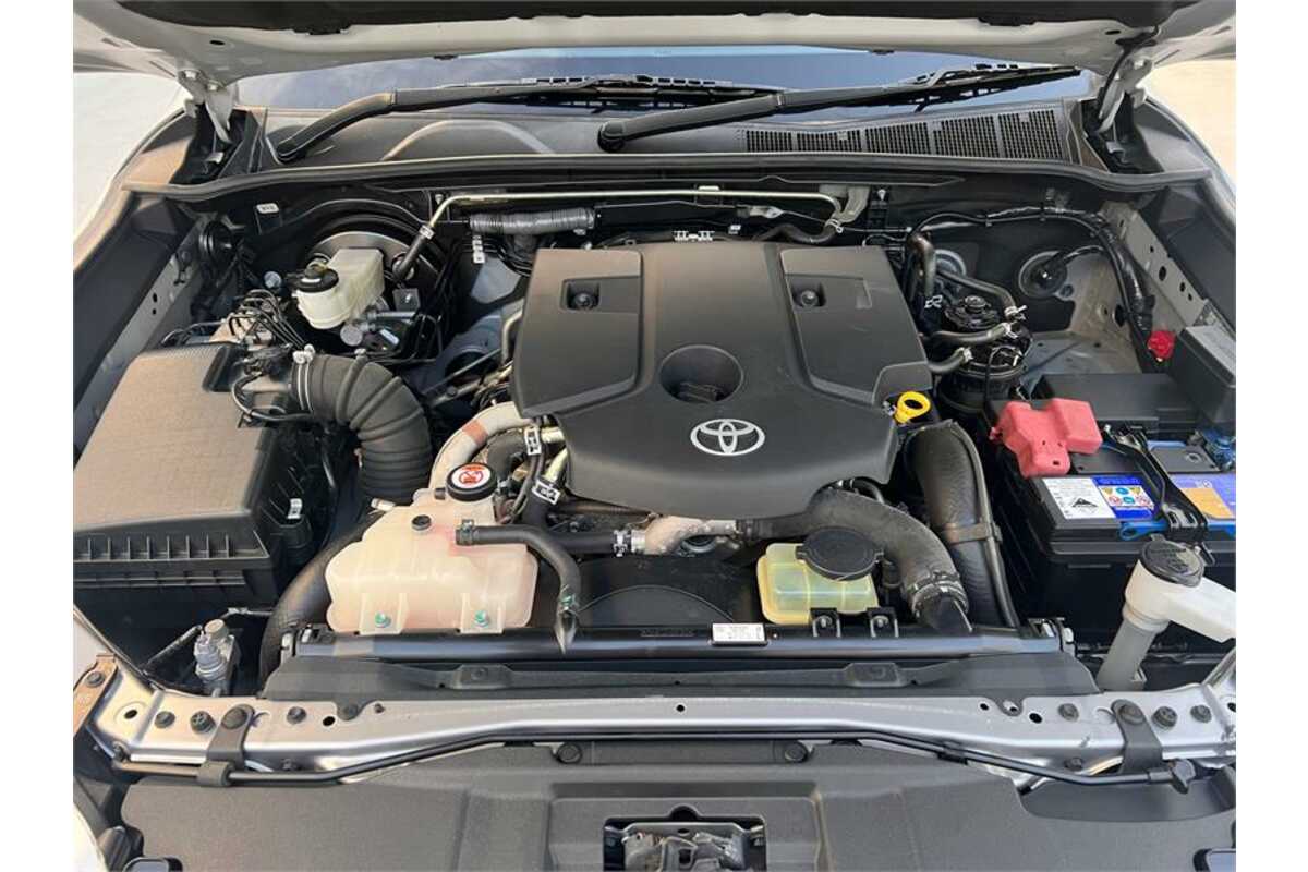 2018 Toyota HILUX SR5 (4x4) GUN126R MY19 4X4