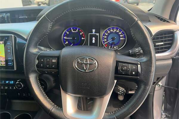 2018 Toyota HILUX SR5 (4x4) GUN126R MY19 4X4