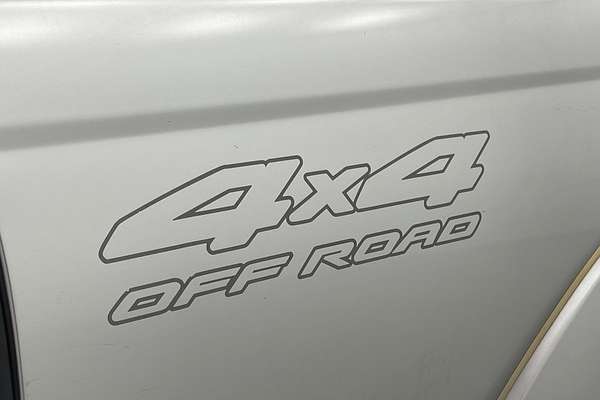 2005 Nissan Navara ST-R D22 S2 4X4