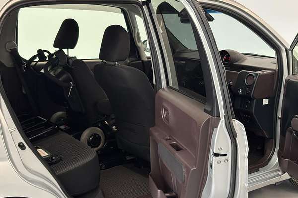 2016 Toyota Porte Welcab