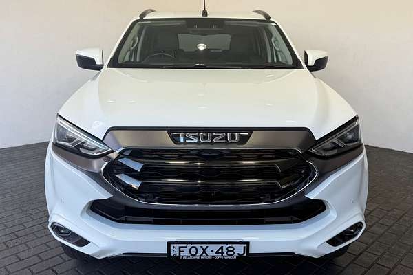 2022 Isuzu MU-X LS-T