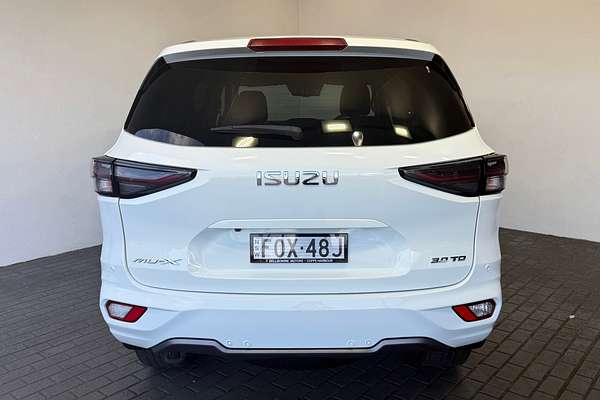 2022 Isuzu MU-X LS-T