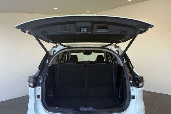 2022 Isuzu MU-X LS-T