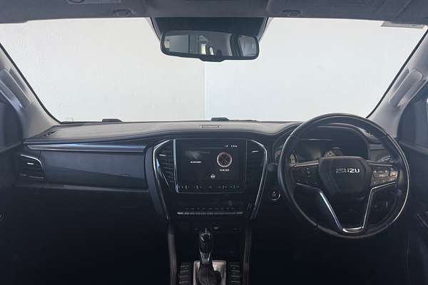 2022 Isuzu MU-X LS-T