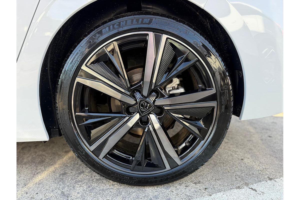2025 Peugeot 308 GT Hybrid P51