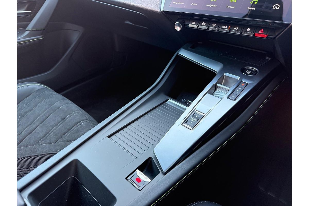 2025 Peugeot 308 GT Hybrid P51