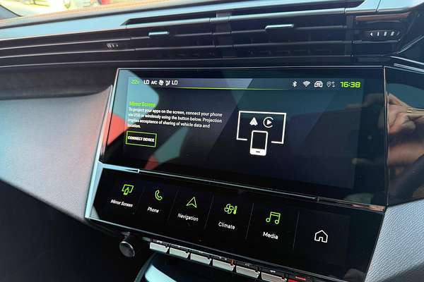 2025 Peugeot 308 GT Hybrid P51