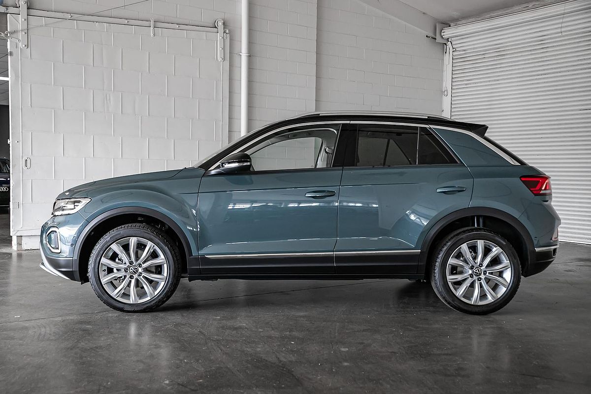 2025 Volkswagen T-Roc 110TSI Style D11