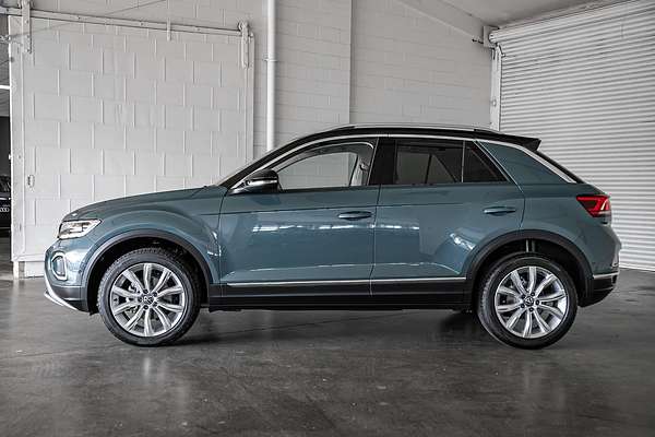 2025 Volkswagen T-Roc 110TSI Style D11