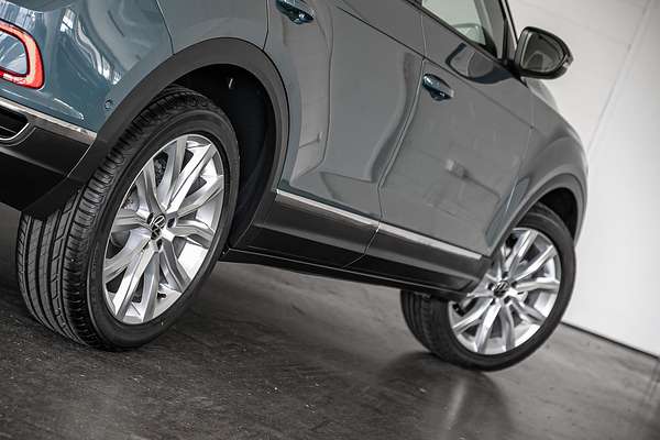 2025 Volkswagen T-Roc 110TSI Style D11
