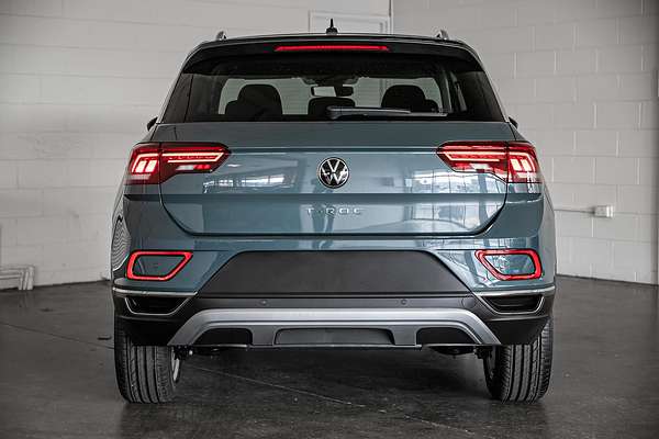 2025 Volkswagen T-Roc 110TSI Style D11
