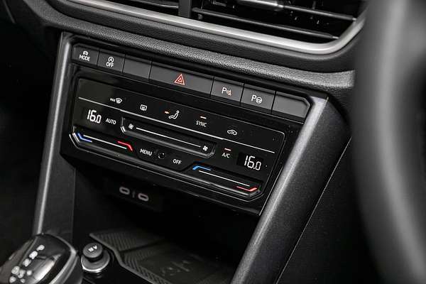 2025 Volkswagen T-Roc 110TSI Style D11