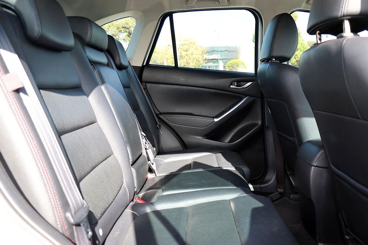 2015 Mazda CX-5 Grand Touring KE Series 2