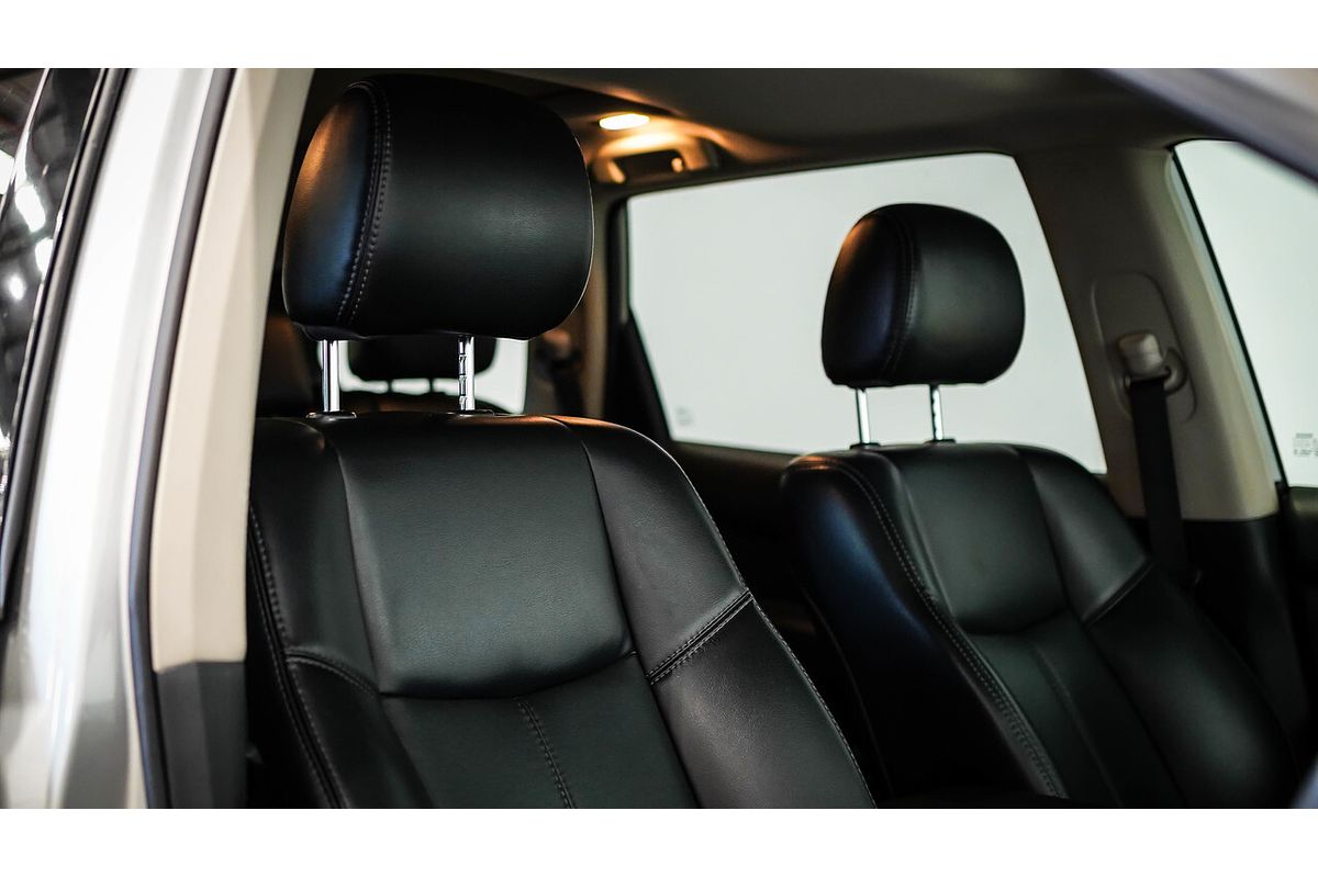 2017 Nissan Pathfinder ST-L R52 Series II