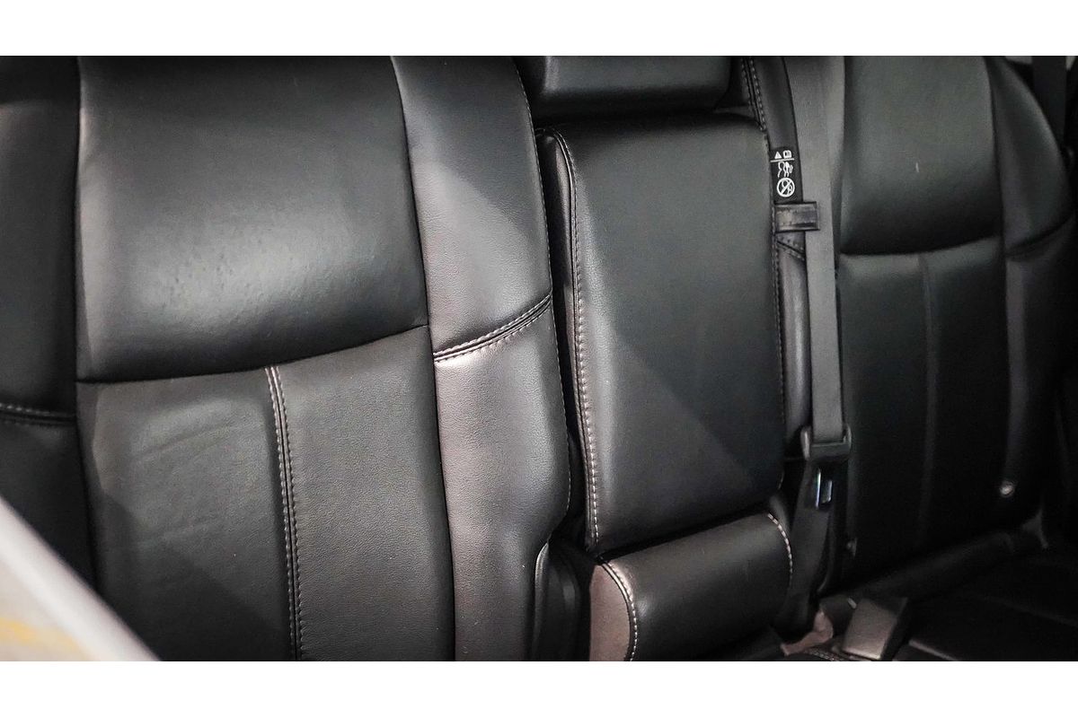 2017 Nissan Pathfinder ST-L R52 Series II