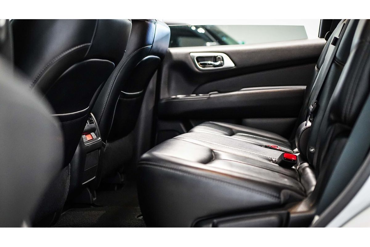 2017 Nissan Pathfinder ST-L R52 Series II