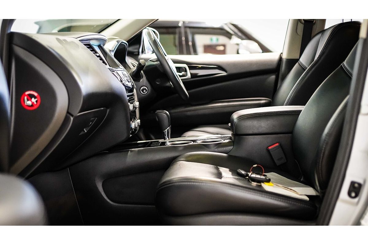 2017 Nissan Pathfinder ST-L R52 Series II