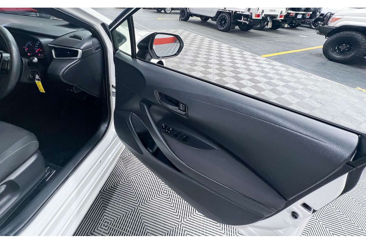 2018 Toyota Corolla Ascent Sport MZEA12R