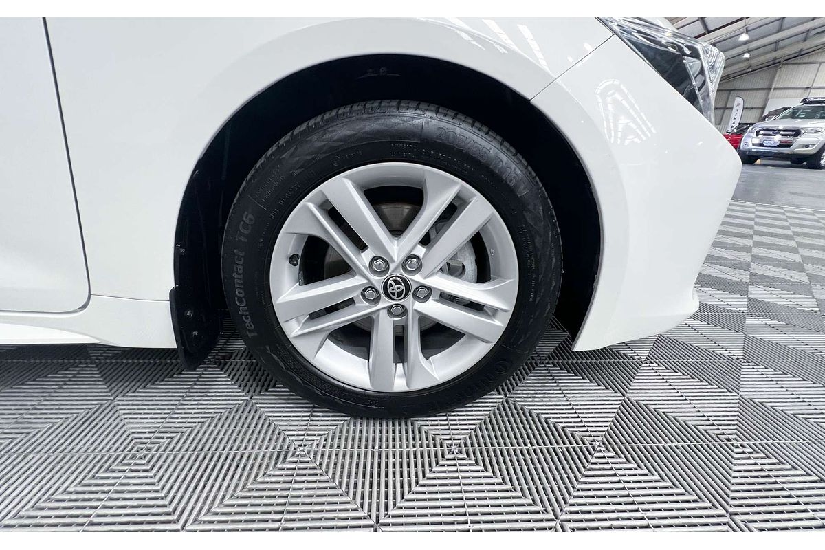 2018 Toyota Corolla Ascent Sport MZEA12R