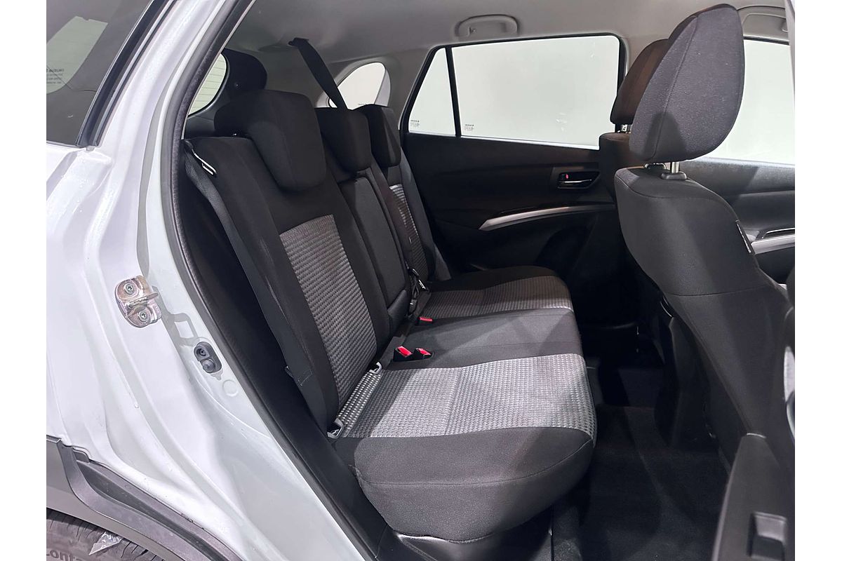 2023 Suzuki S-Cross Plus JYB