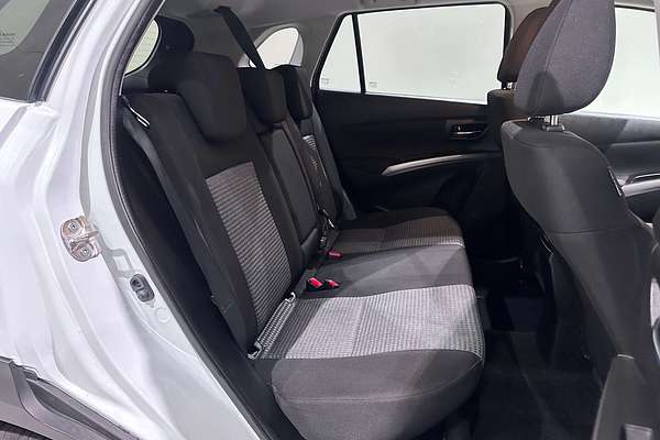 2023 Suzuki S-Cross Plus JYB