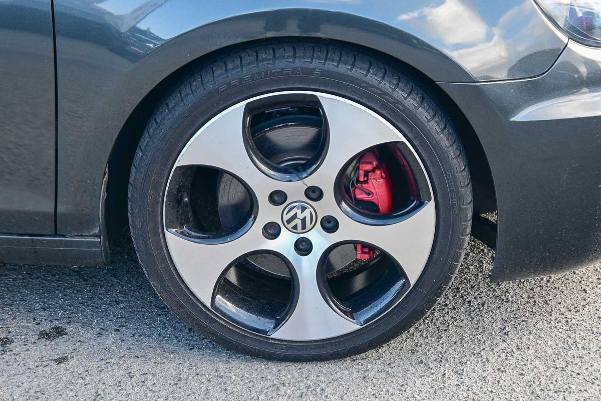 2010 Volkswagen Golf GTI VI