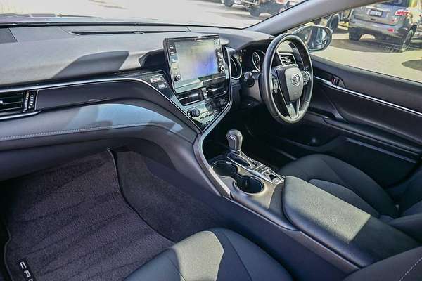 2022 Toyota Camry Ascent Sport AXVH70R