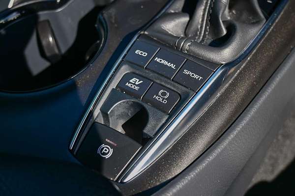 2022 Toyota Camry Ascent Sport AXVH70R